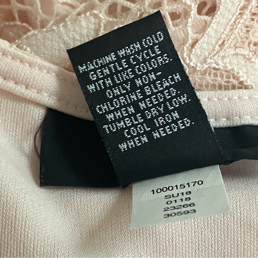 ALFANI Lace Dress Bell Sleeve SZ 6 Peach Feminine Spring Romantic Cocktail - Picture 8 of 8